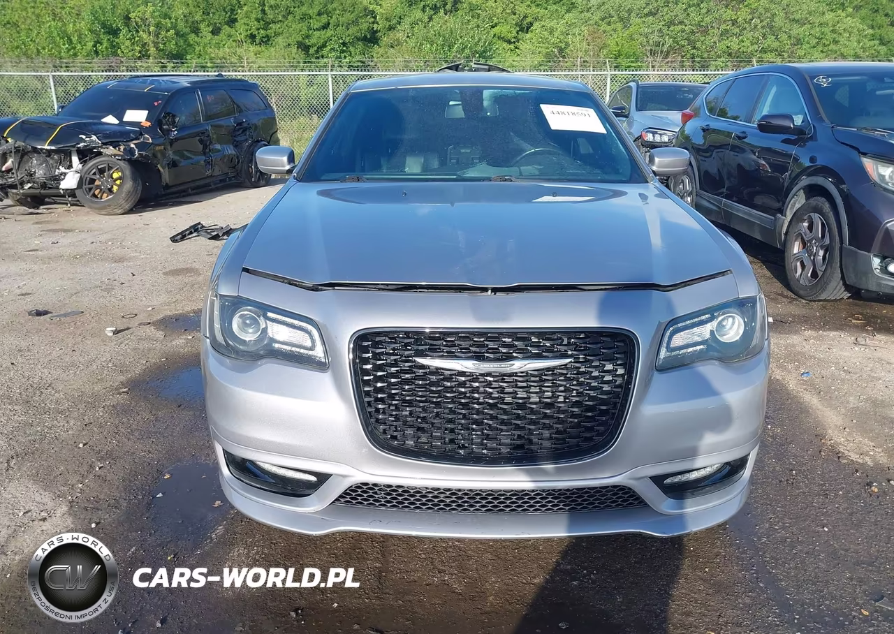 2017 Chrysler 300 300S VIN:2C3CCABG6HH616091 - 6