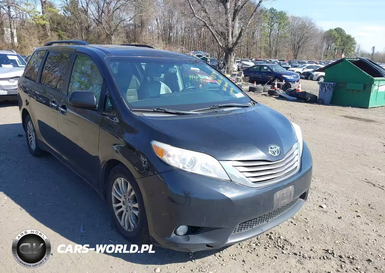 2017 Toyota Sienna Xle 8 Passenger