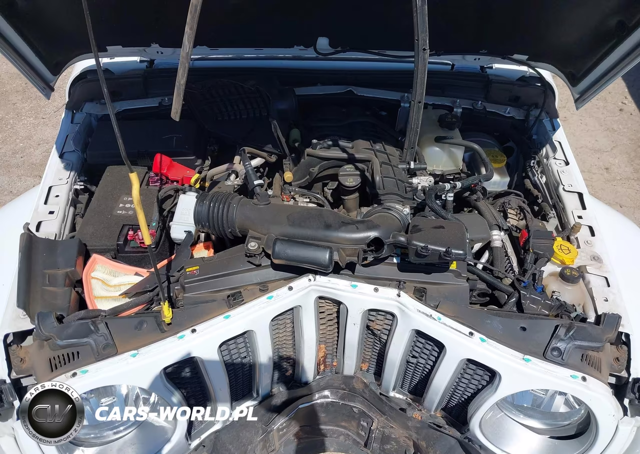 2023 Jeep Wrangler 4-Door Sahara 4X4 VIN:1C4HJXEG6PW618655 - 10