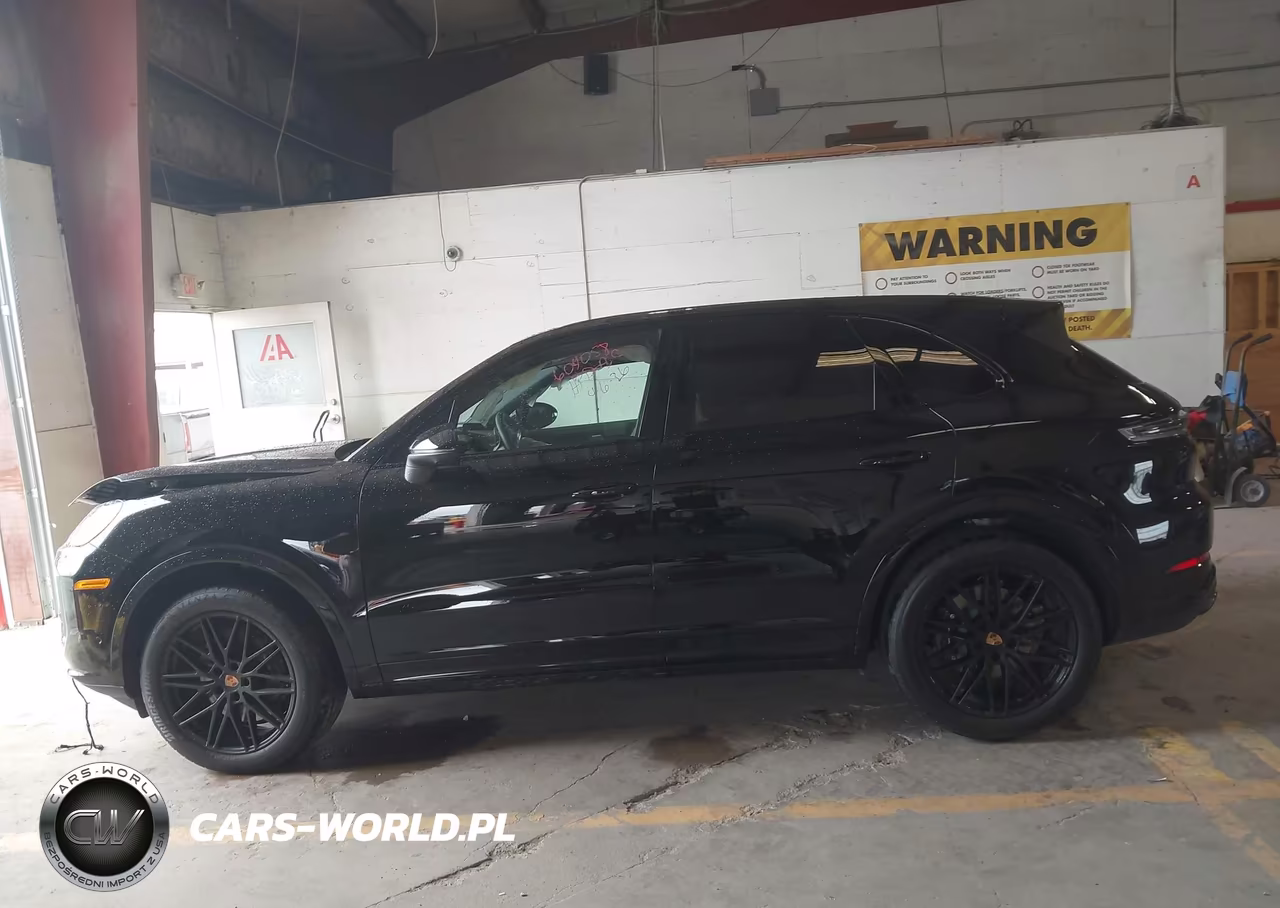 2026 Porsche Cayenne VIN:WP1AA2AY3TDA00829 - 14