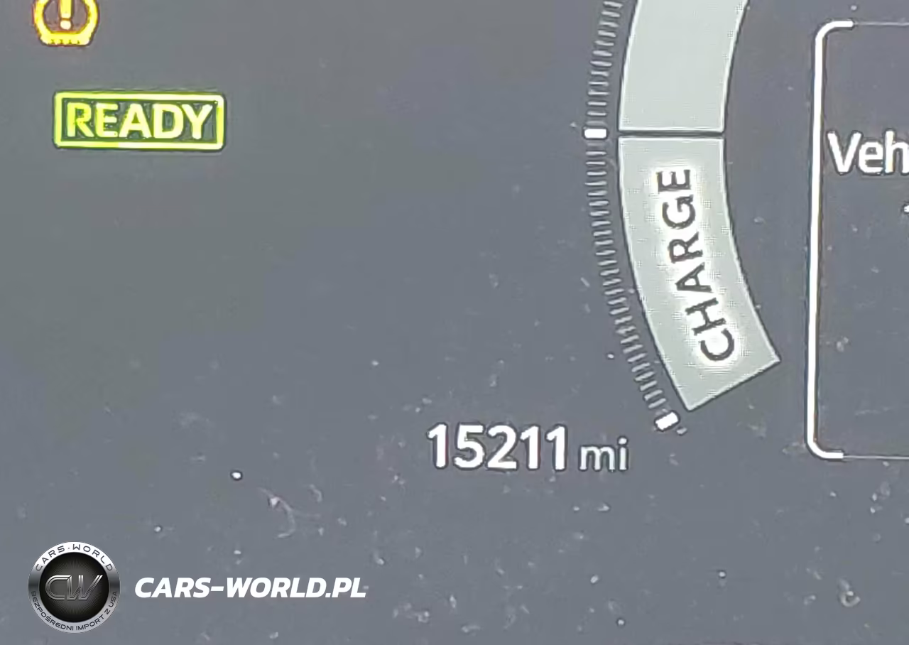 2025 Toyota Camry Le VIN:4T1DAACK3SU599694 - 15
