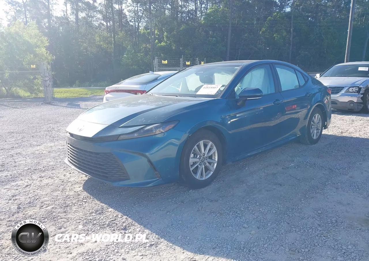 2025 Toyota Camry Le VIN:4T1DAACK3SU599694 - 2