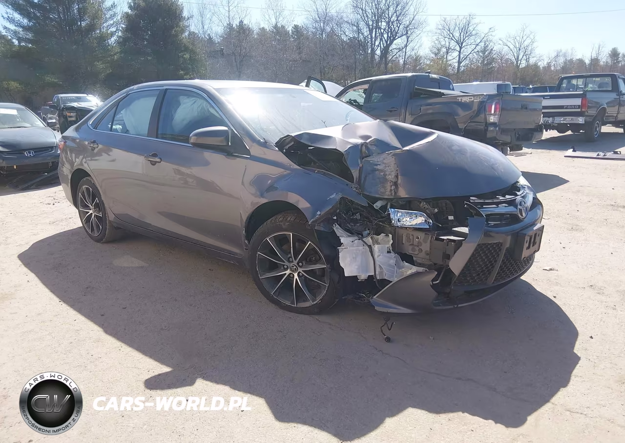 2016 Toyota Camry Xse