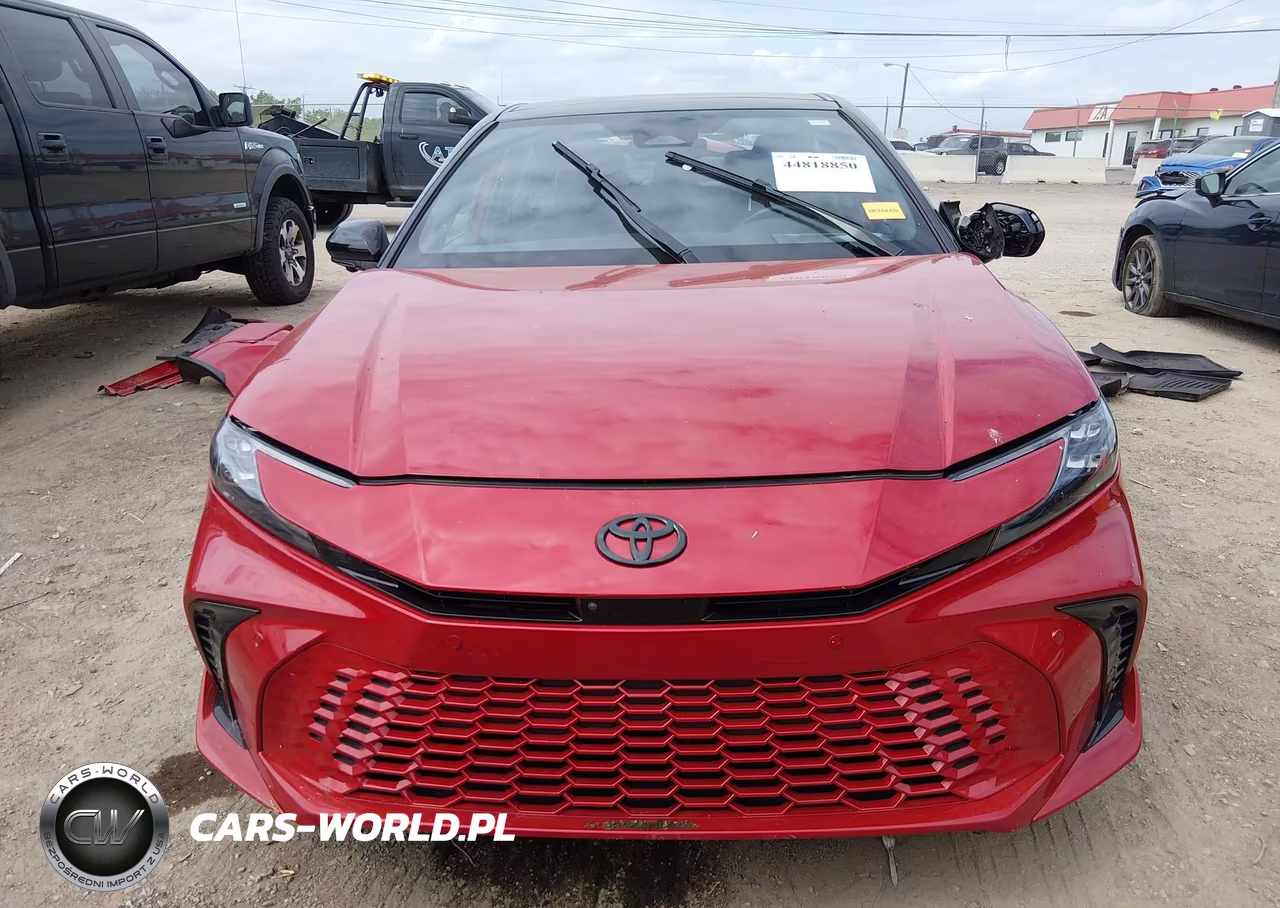 2025 Toyota Camry Xse VIN:4T1DBADKXSU011219 - 12