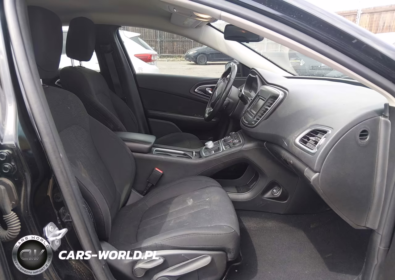 2016 Chrysler 200 Touring VIN:1C3CCCFB9GN194401 - 5