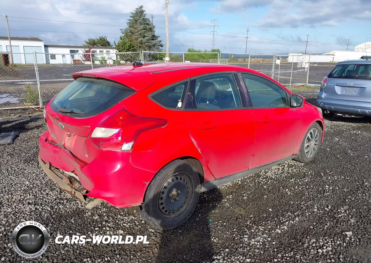 2012 Ford Focus Se VIN:1FAHP3K25CL279100 - 4