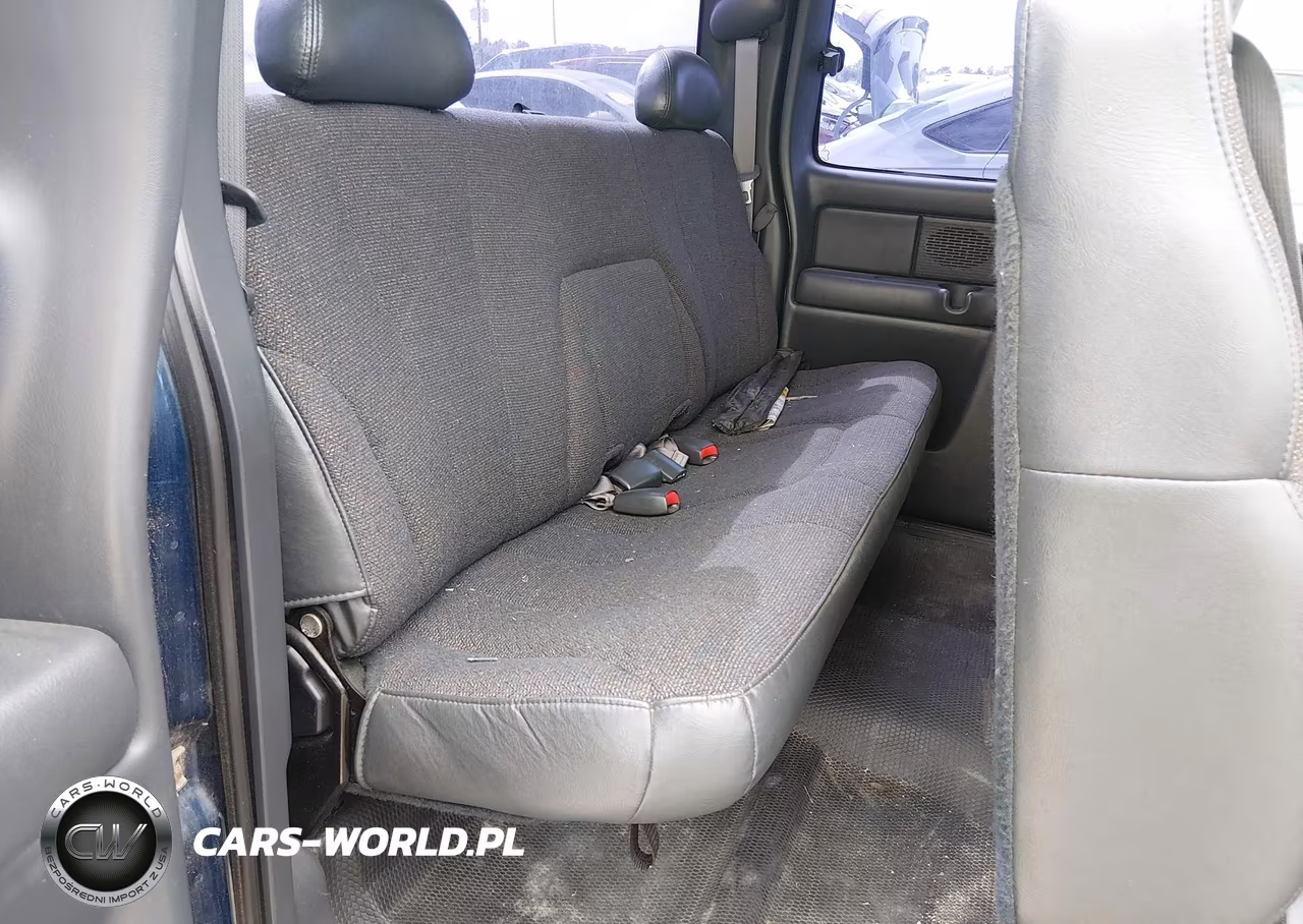 2002 Chevrolet Silverado 1500 VIN:2GCEC19W921269678 - 8
