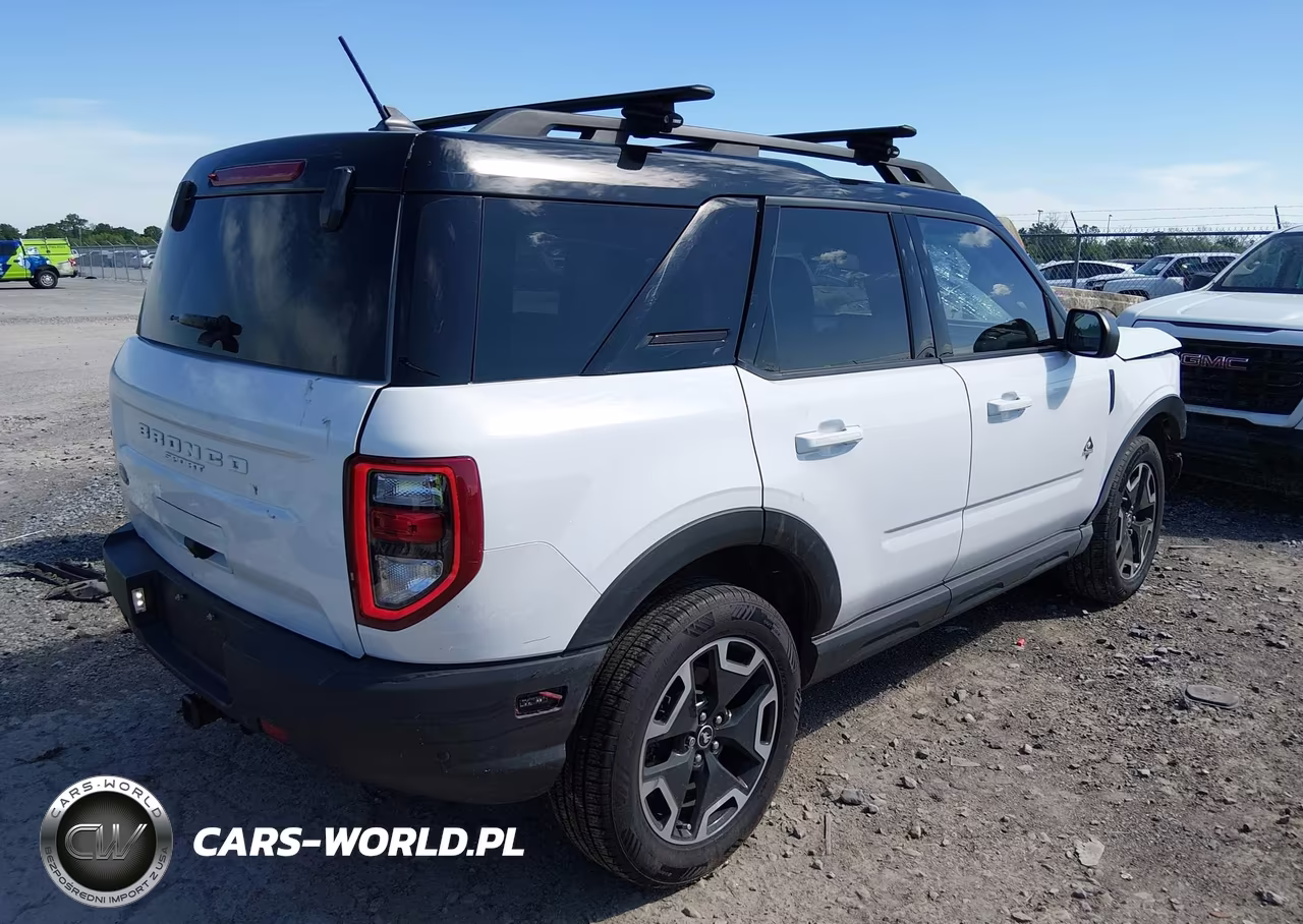 2022 Ford Bronco Sport Outer Banks VIN:3FMCR9C68NRD90727 - 4