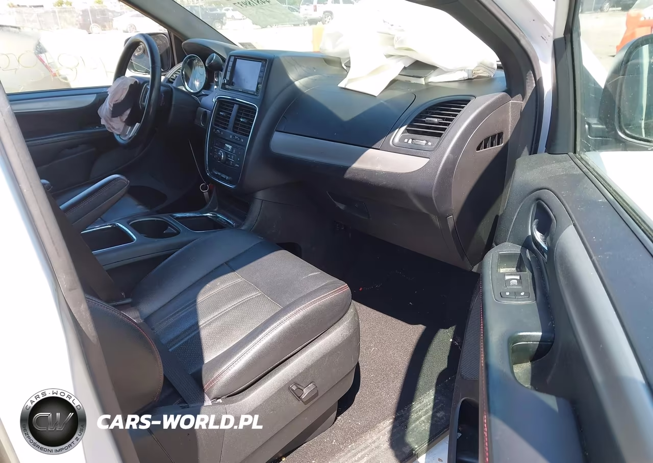 2017 Dodge Grand Caravan Gt VIN:2C4RDGEG1HR681376 - 5