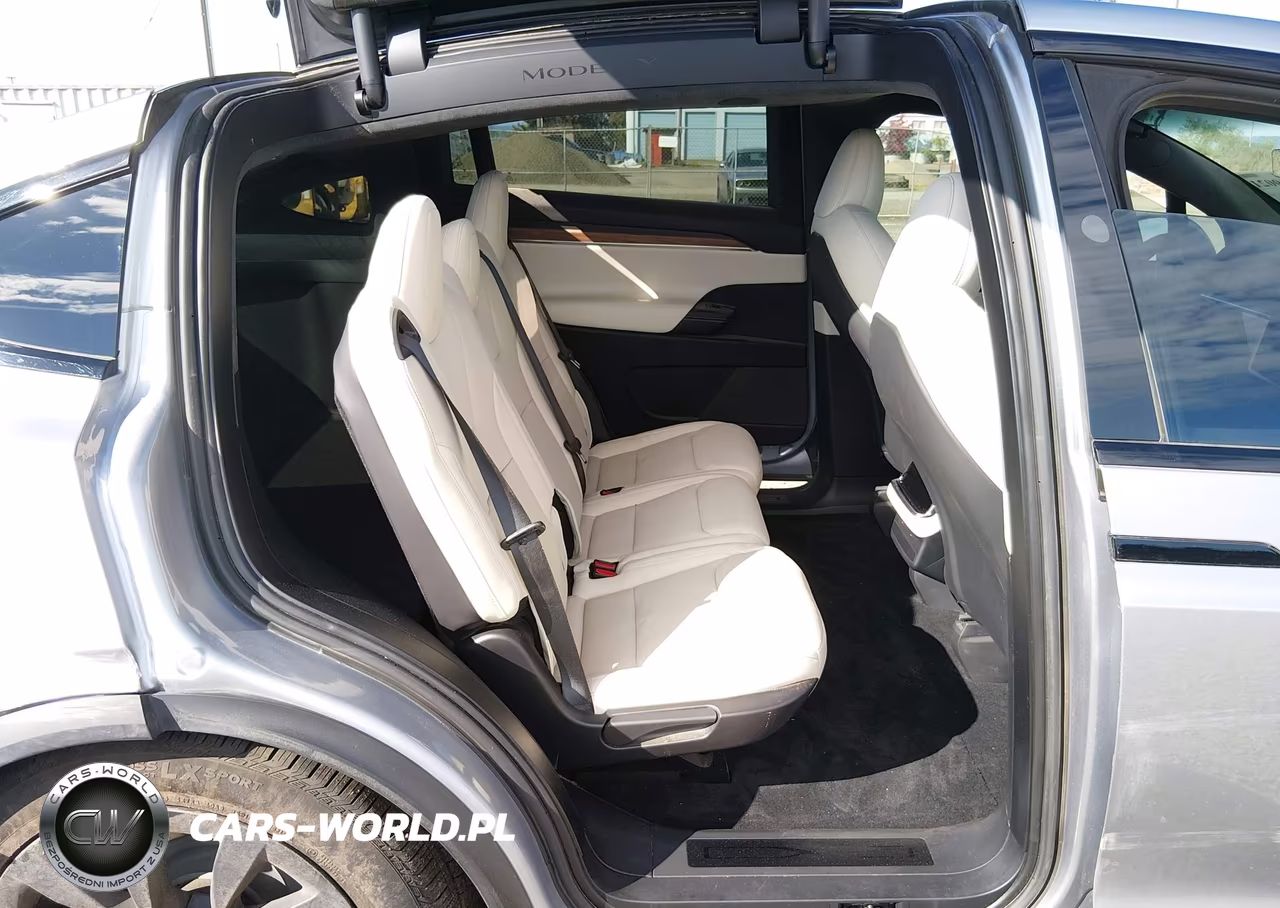 2025 Tesla Model X Long Range VIN:7SAXCDE56SF463608 - 8