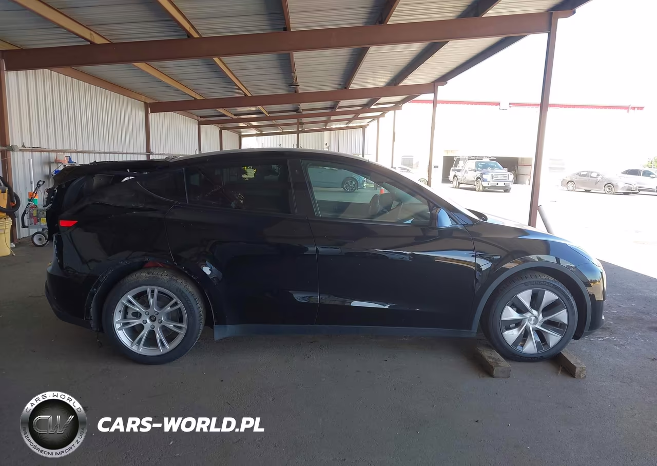 2022 Tesla Model Y Long Range Dual Motor All-Wheel Drive VIN:7SAYGDEE0NF449166 - 14