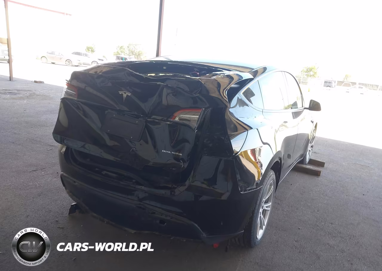 2022 Tesla Model Y Long Range Dual Motor All-Wheel Drive VIN:7SAYGDEE0NF449166 - 4