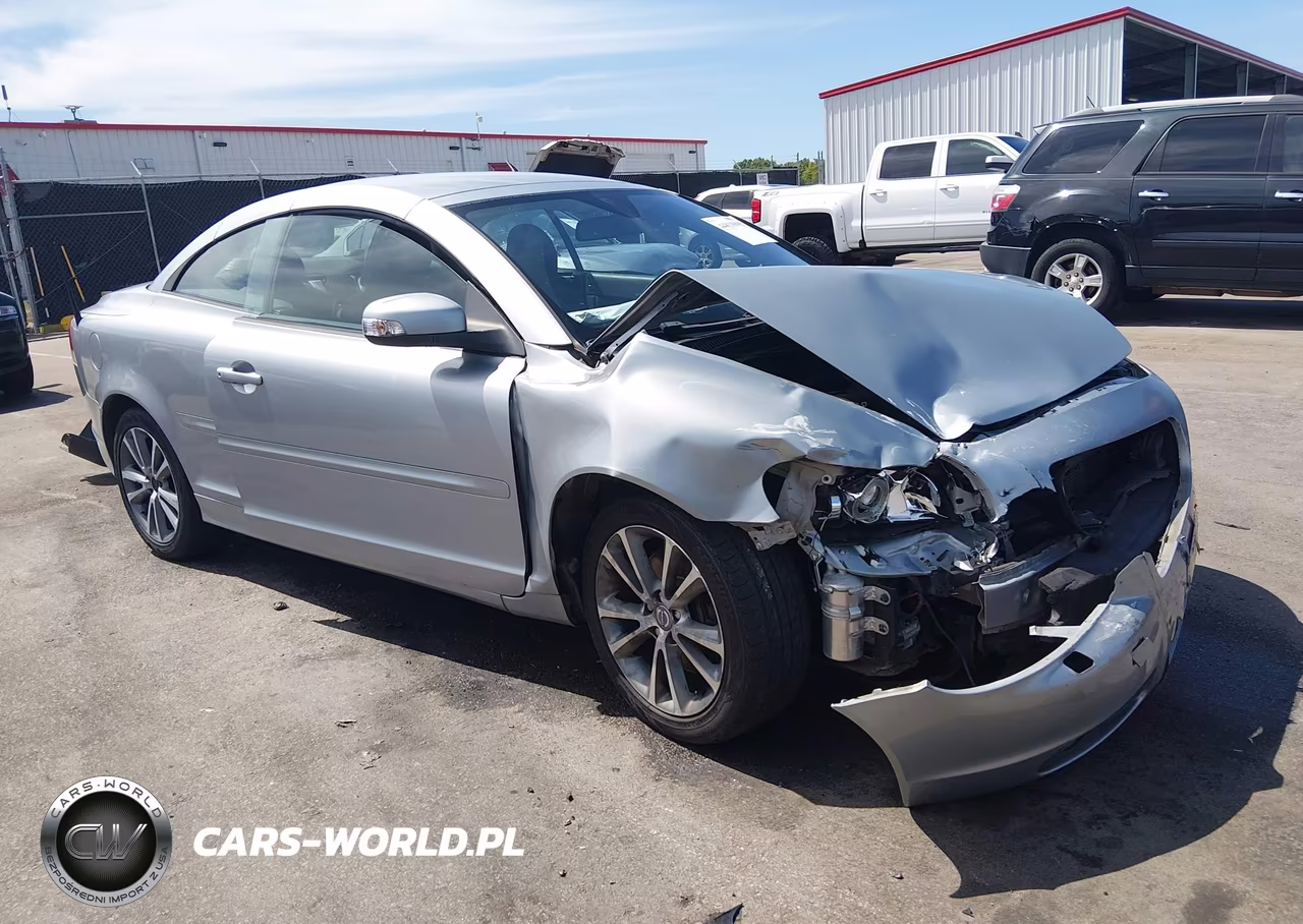 2010 Volvo C70 T5
