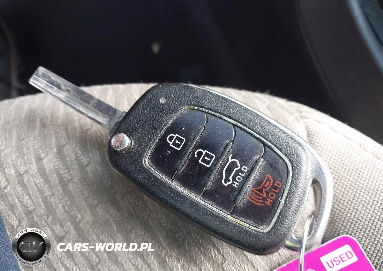 2017 Hyundai Santa Fe Sport 2.4L VIN:5XYZT3LB0HG435412 - 11