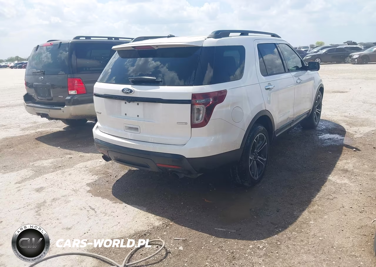 2013 Ford Explorer Sport VIN:1FM5K8GTXDGB89201 - 4