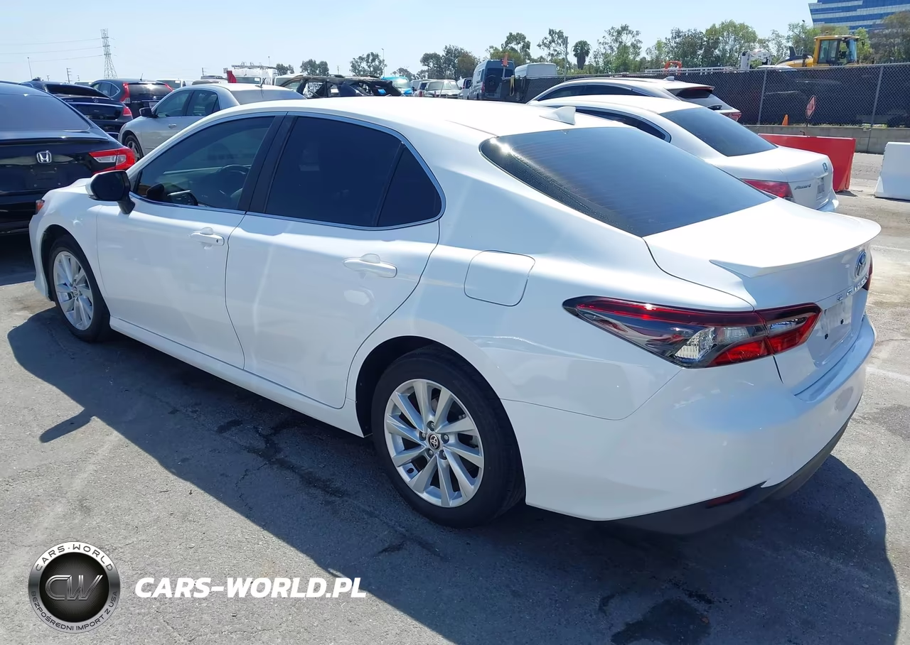 2024 Toyota Camry Le VIN:4T1R11AK9RU885231 - 3