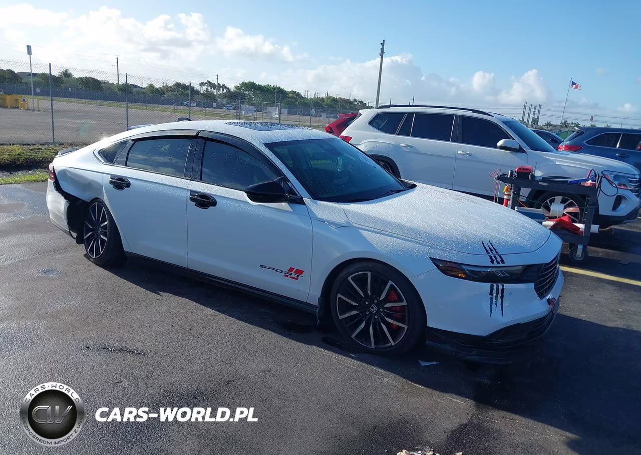 2024 Honda Accord Hybrid Touring – zdjęcie 1 z 16