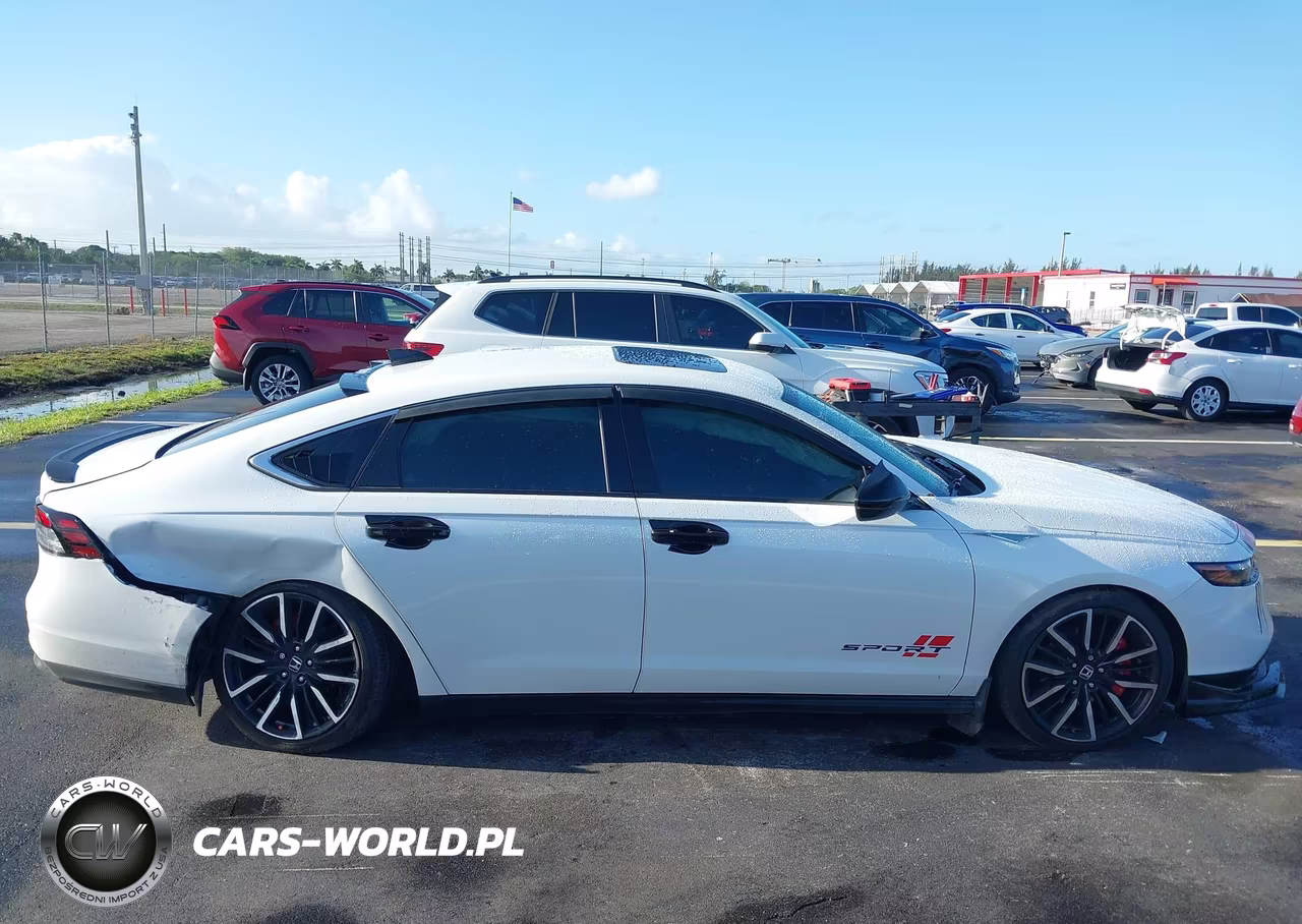 2024 Honda Accord Hybrid Touring VIN:1HGCY2F88RA038406 - 13