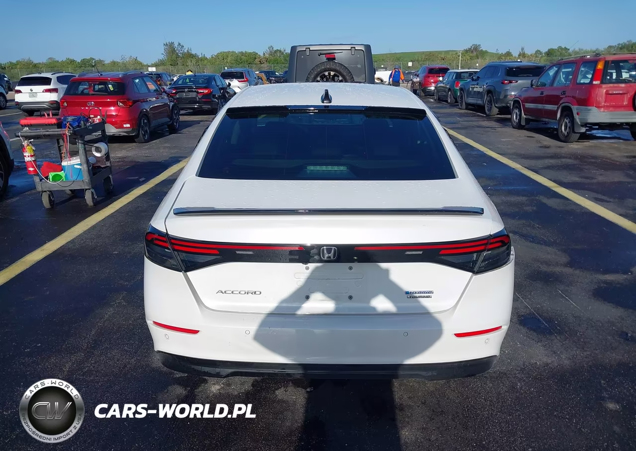 2024 Honda Accord Hybrid Touring VIN:1HGCY2F88RA038406 - 16