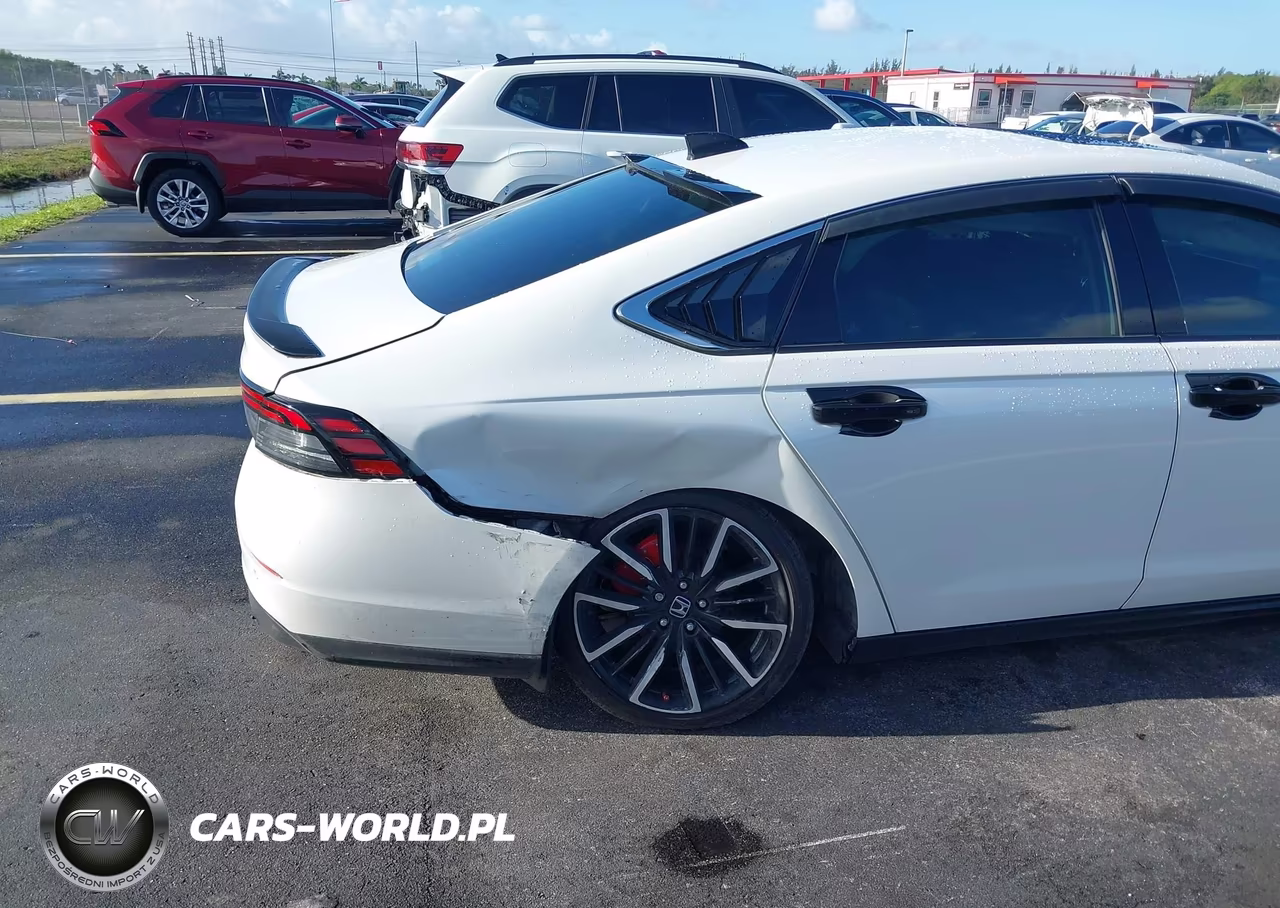 2024 Honda Accord Hybrid Touring VIN:1HGCY2F88RA038406 - 6