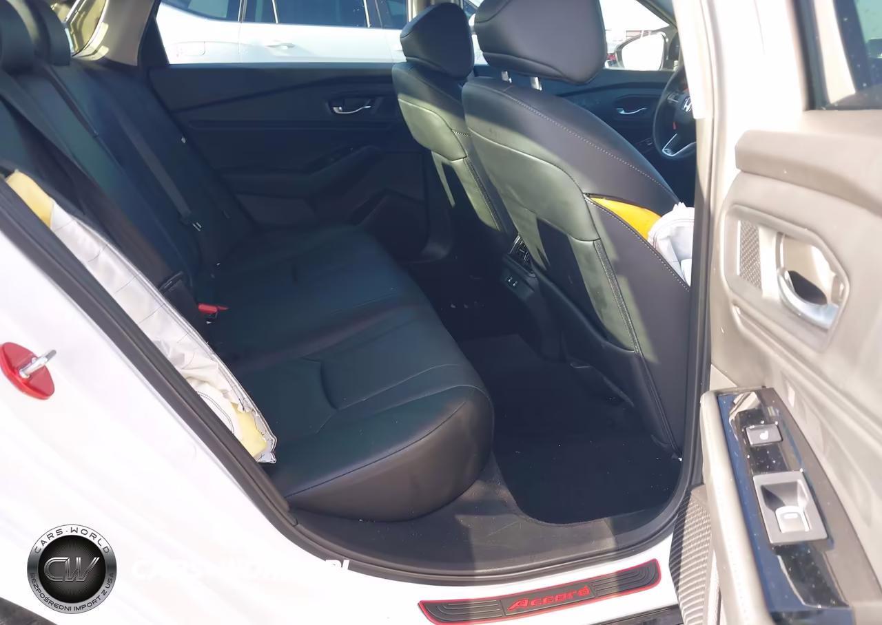 2024 Honda Accord Hybrid Touring VIN:1HGCY2F88RA038406 - 8