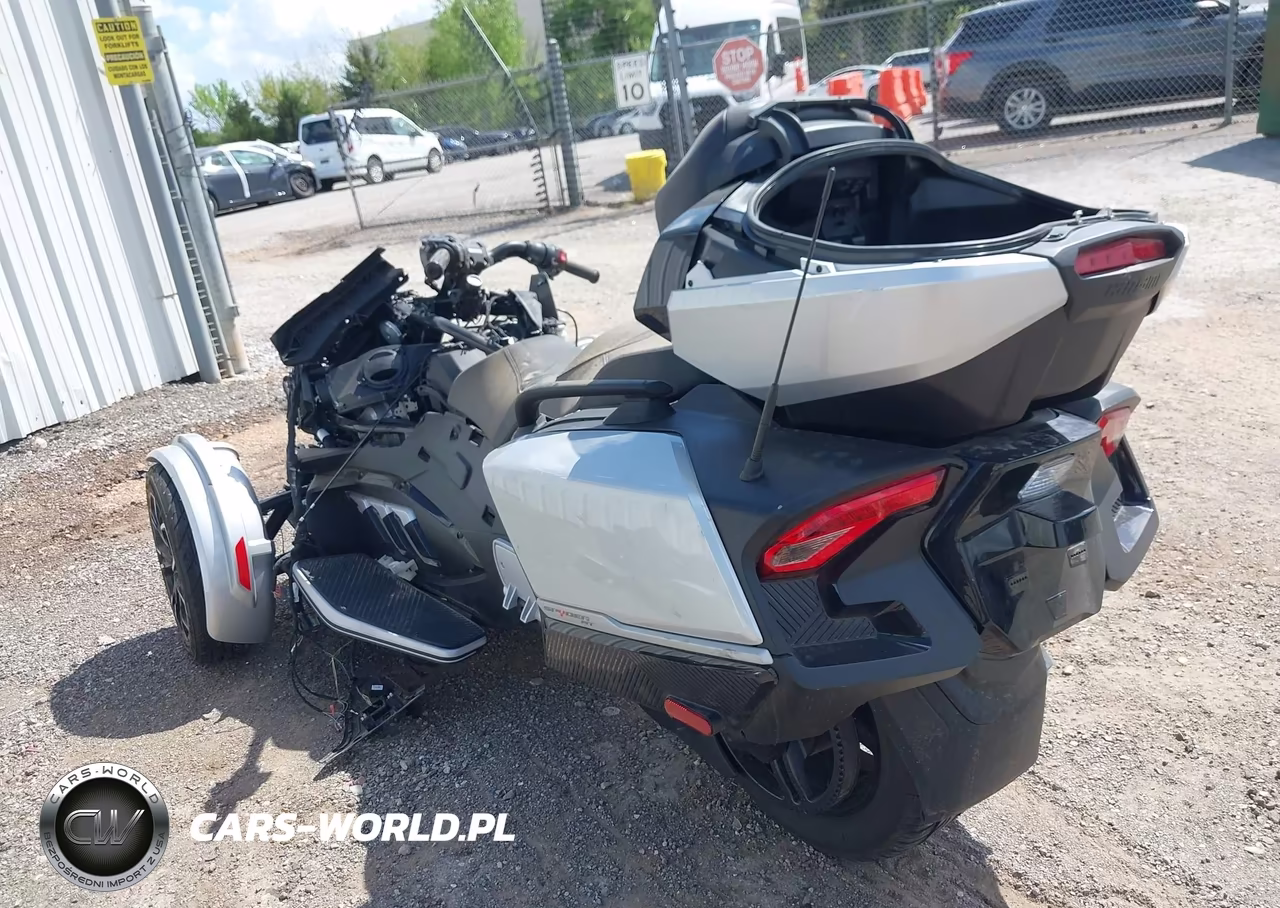 2023 Can-Am Spyder Roadster Rt-Rt Limited VIN:2BXNBDD24PV004224 - 3