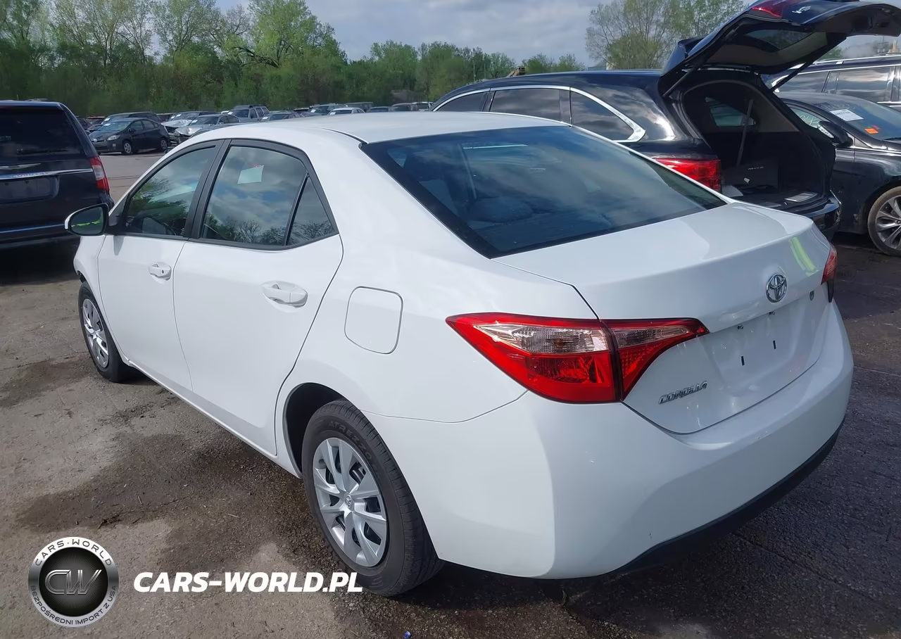 2017 Toyota Corolla L VIN:2T1BURHE0HC944464 - 3