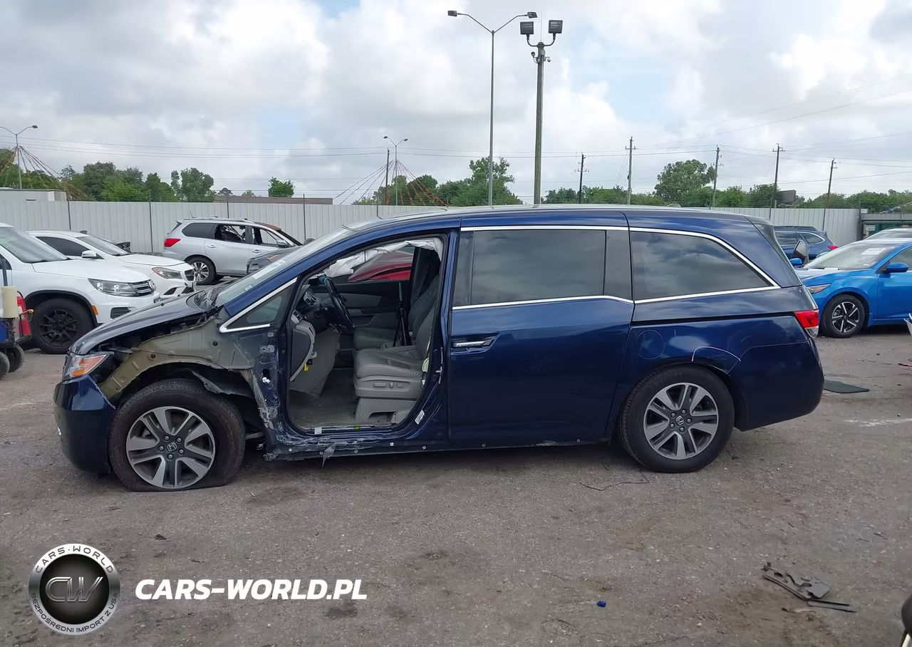 2015 Honda Odyssey Touring-Touring Elite VIN:5FNRL5H92FB028150 - 15