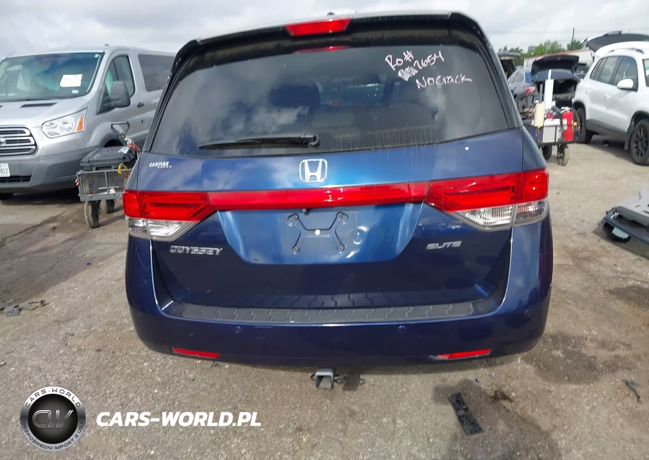 2015 Honda Odyssey Touring-Touring Elite VIN:5FNRL5H92FB028150 - 17