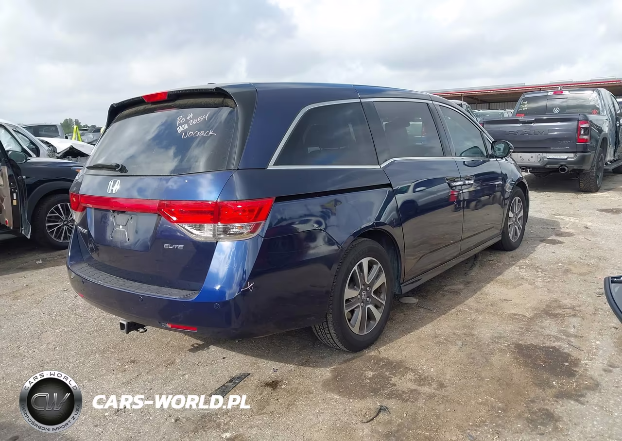 2015 Honda Odyssey Touring-Touring Elite VIN:5FNRL5H92FB028150 - 4