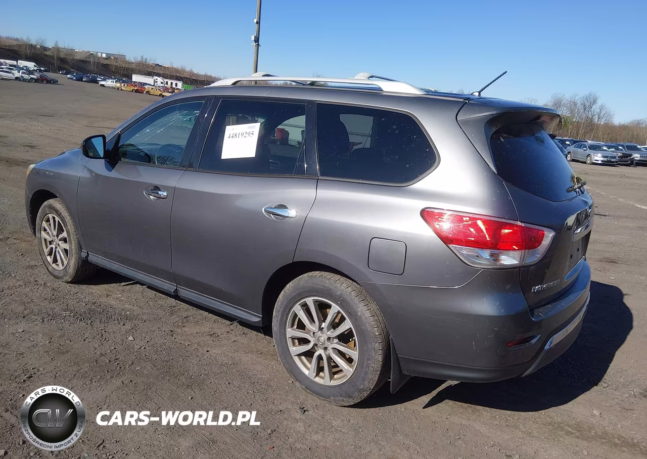 2016 Nissan Pathfinder S VIN:5N1AR2MM1GC624672 - 3