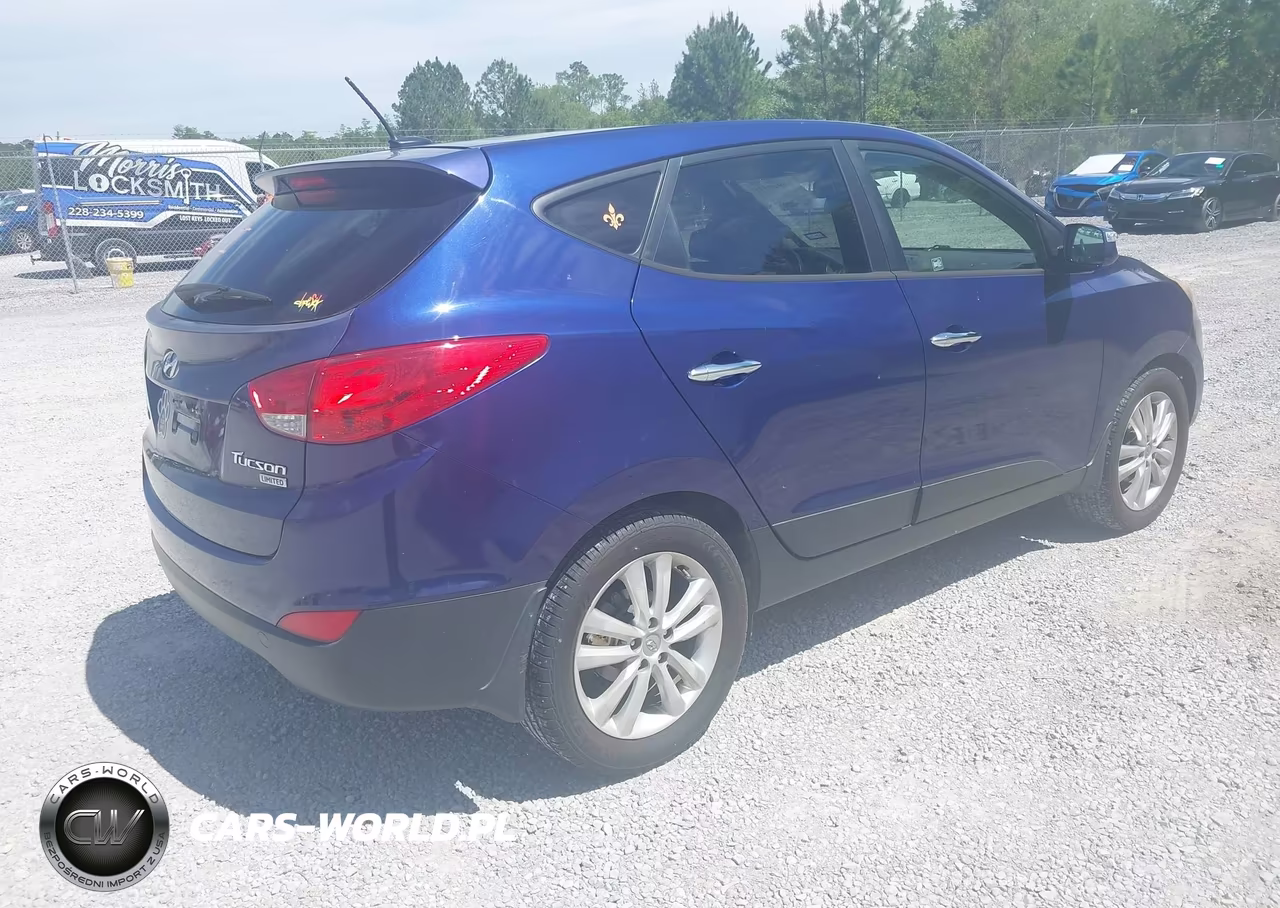 2011 Hyundai Tucson Limited VIN:KM8JU3AC1BU219432 - 4
