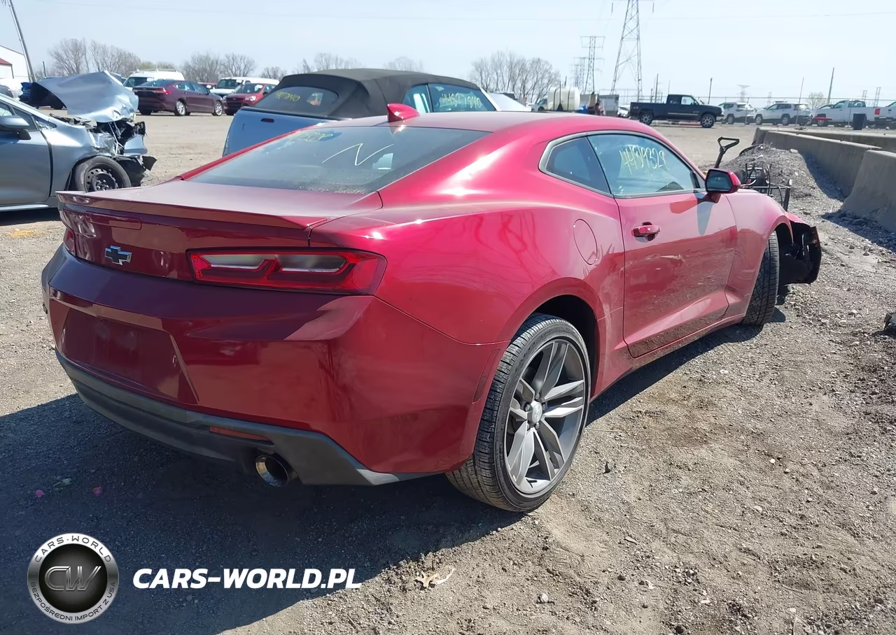 2017 Chevrolet Camaro 2Lt VIN:1G1FD1RS7H0105079 - 4