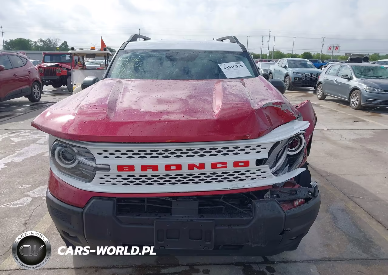 2025 Ford Bronco Sport Heritage VIN:3FMCR9GN9SRF39059 - 11