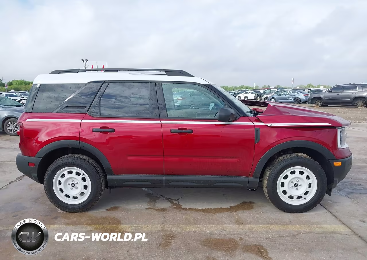 2025 Ford Bronco Sport Heritage VIN:3FMCR9GN9SRF39059 - 12