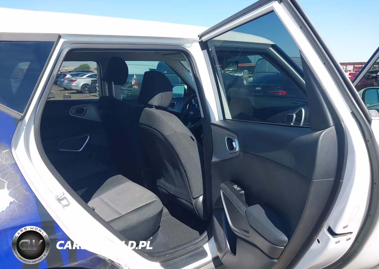 2020 Kia Soul Lx VIN:KNDJ23AU2L7068992 - 8