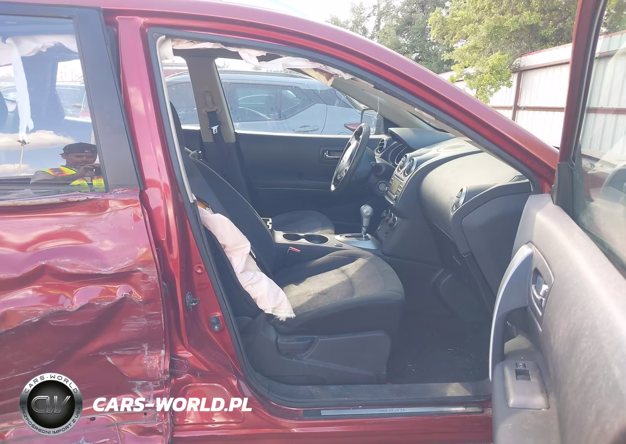 2014 Nissan Rogue Select S VIN:JN8AS5MTXEW621285 - 5