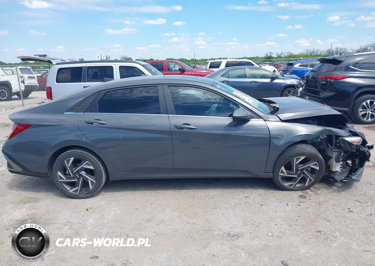 2025 Hyundai Elantra Sel Convenience VIN:KMHLS4DG5SU976997 - 13