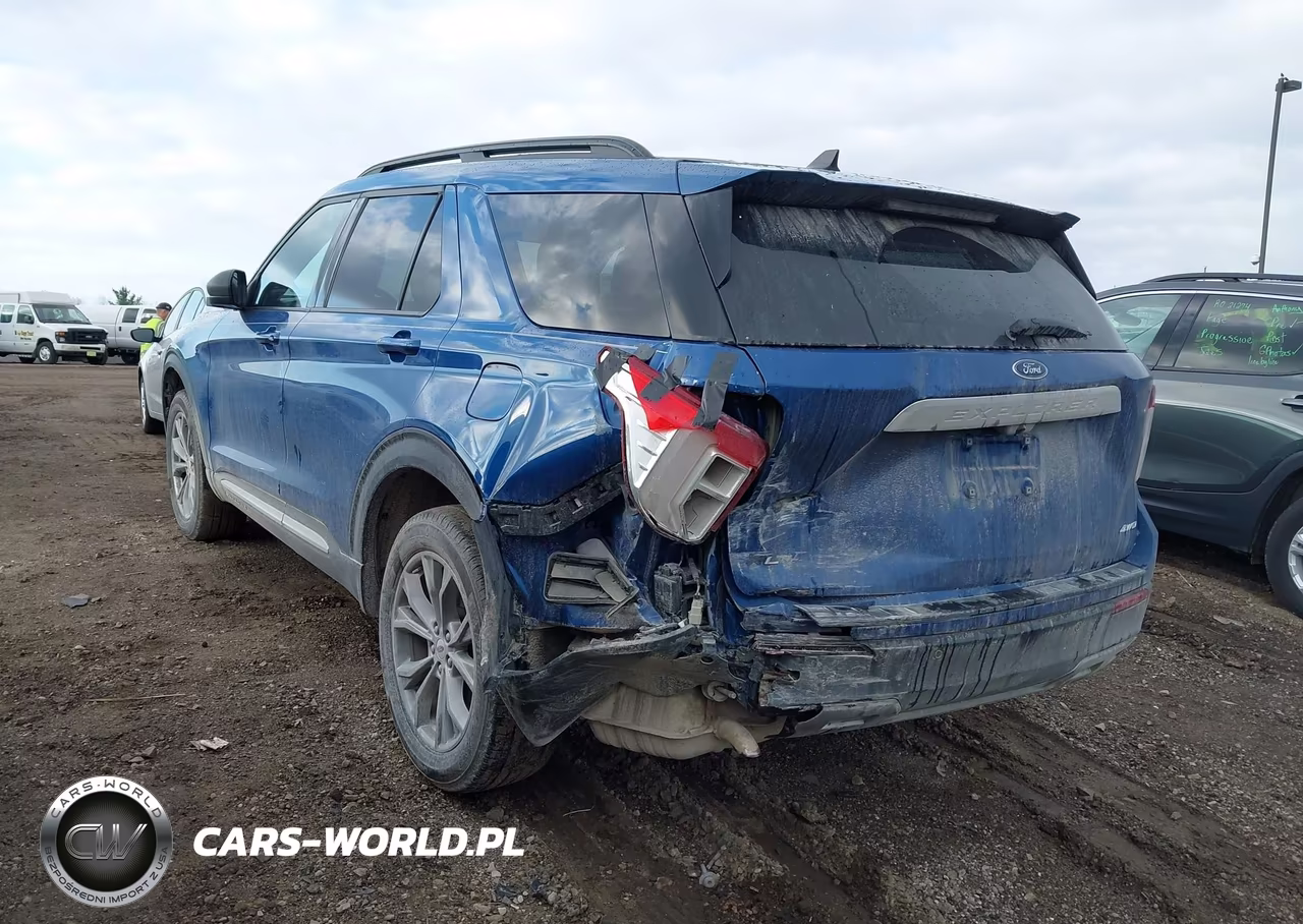 2022 Ford Explorer Xlt VIN:1FMSK8DH2NGC39061 - 3