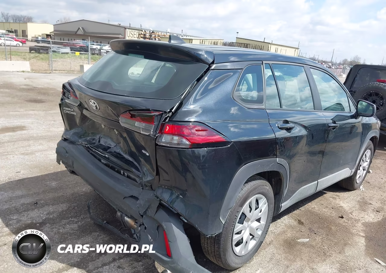 2026 Toyota Corolla Cross L VIN:7MUAAABG0TV148674 - 4