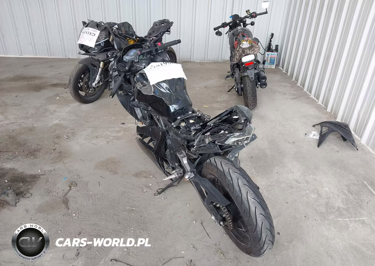 2013 Kawasaki Ex300 A VIN:JKAEX8A10DDA09672 - 3