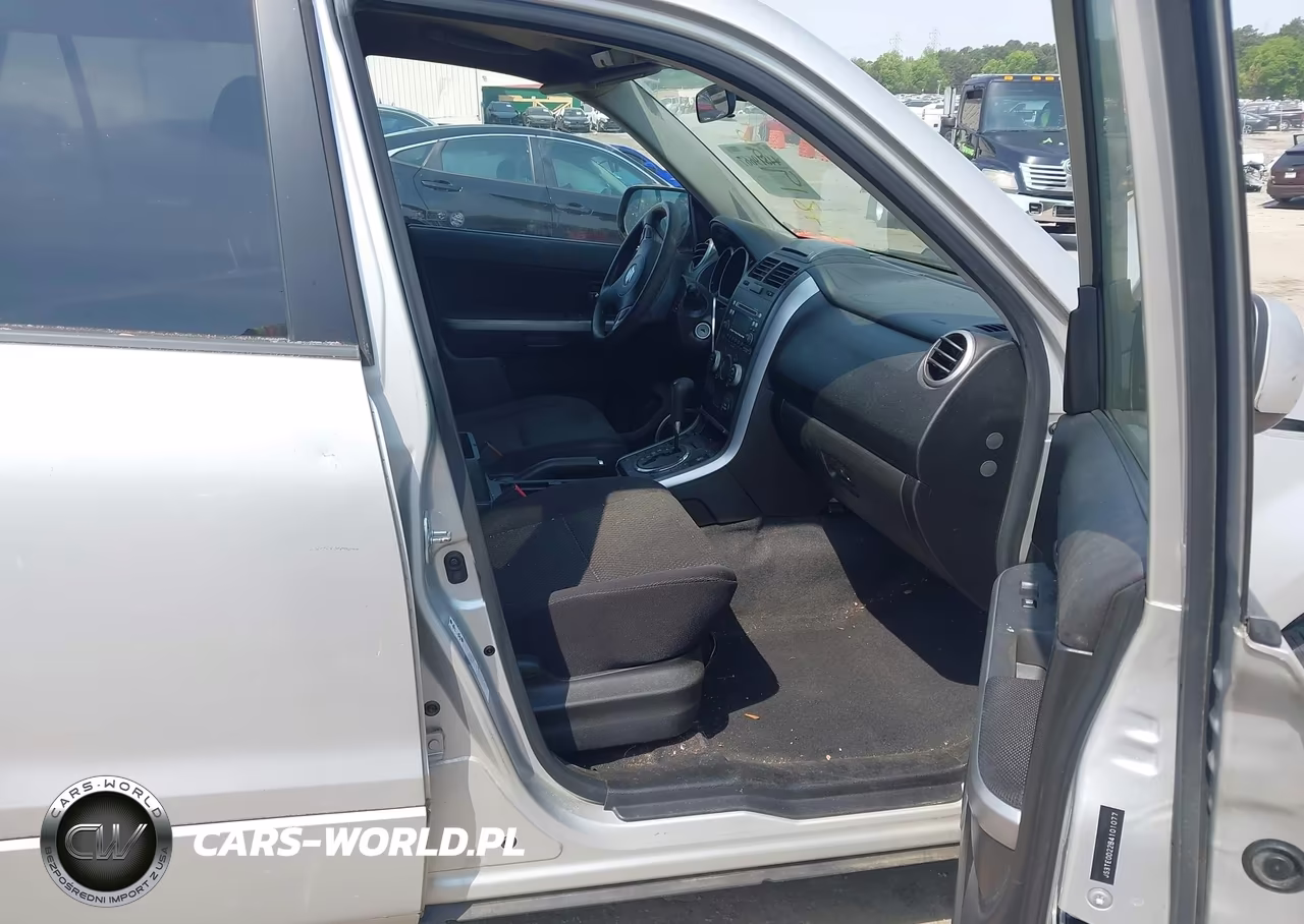 2011 Suzuki Grand Vitara Premium VIN:JS3TE0D22B4101077 - 5