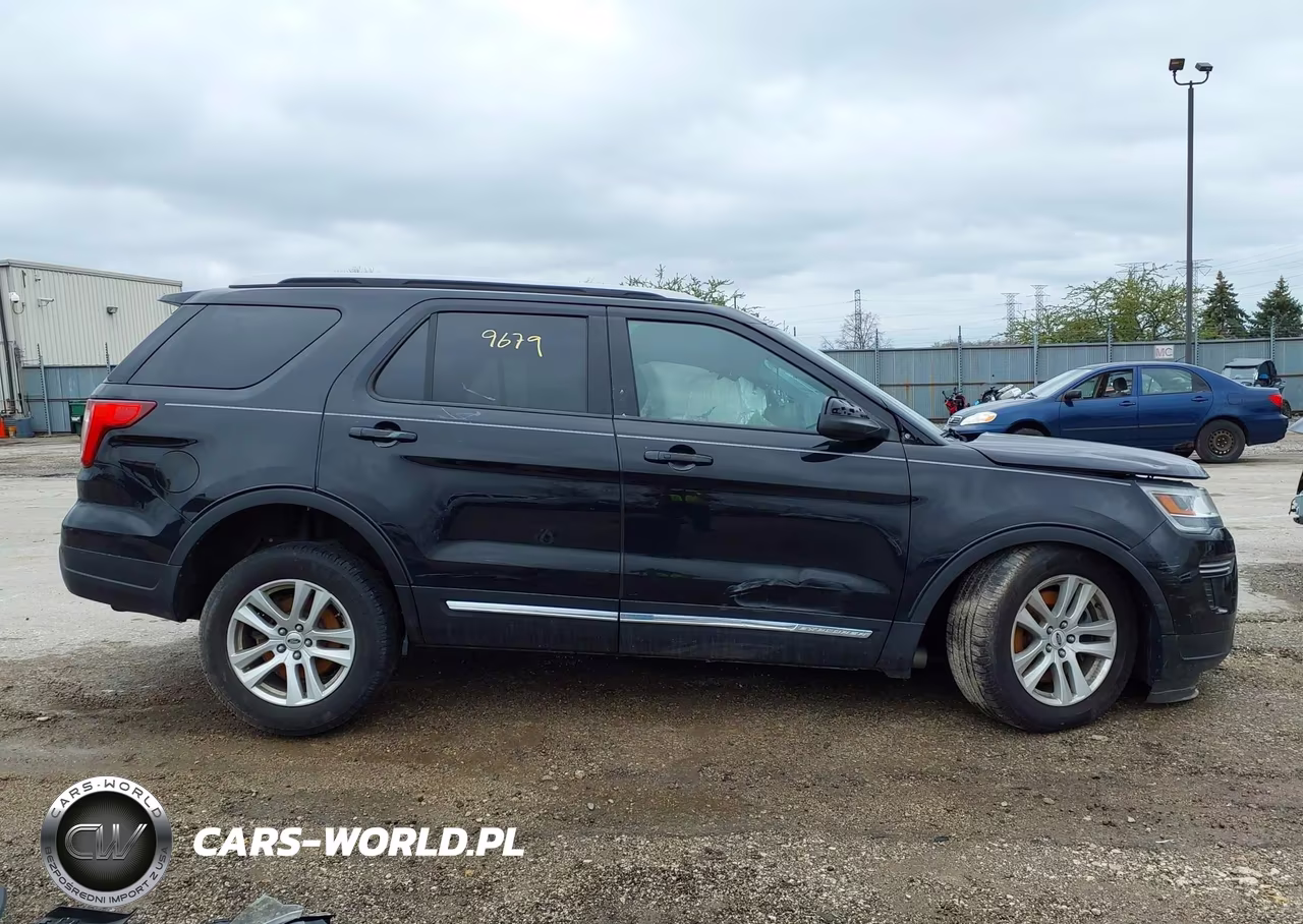 2019 Ford Explorer Xlt VIN:1FM5K8D83KGA15418 - 14