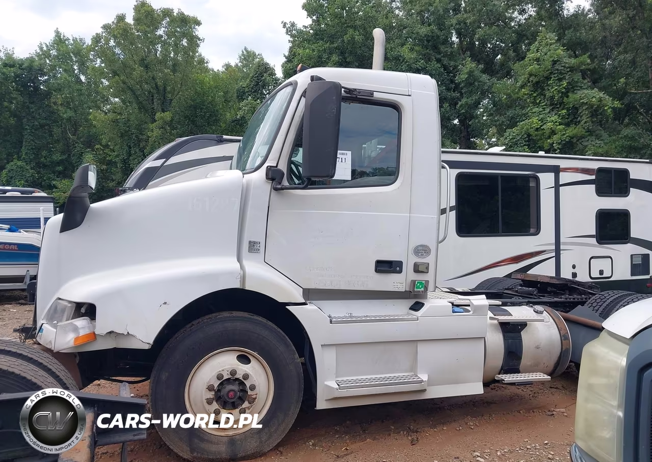 2016 Volvo Vn Vnm VIN:4V4M19EGXGN966592 - 13