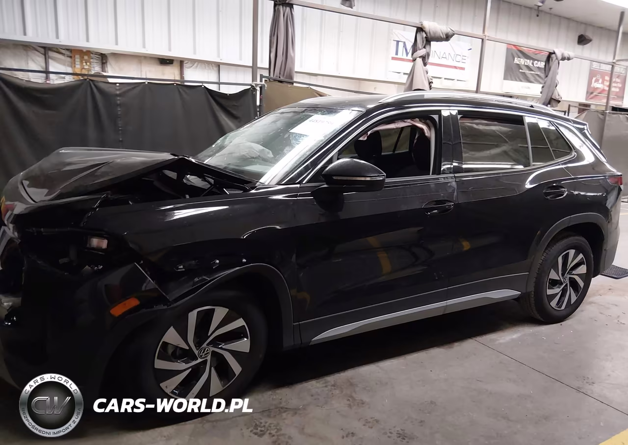 2025 Volkswagen Tiguan 2.0T S VIN:3VVCR7RM6SM066829 - 14