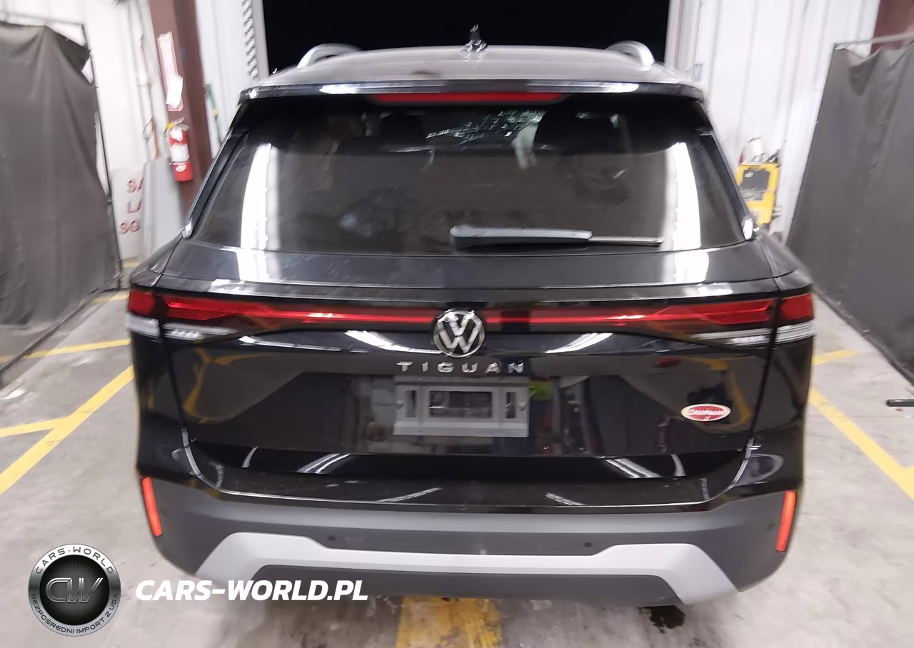 2025 Volkswagen Tiguan 2.0T S VIN:3VVCR7RM6SM066829 - 16