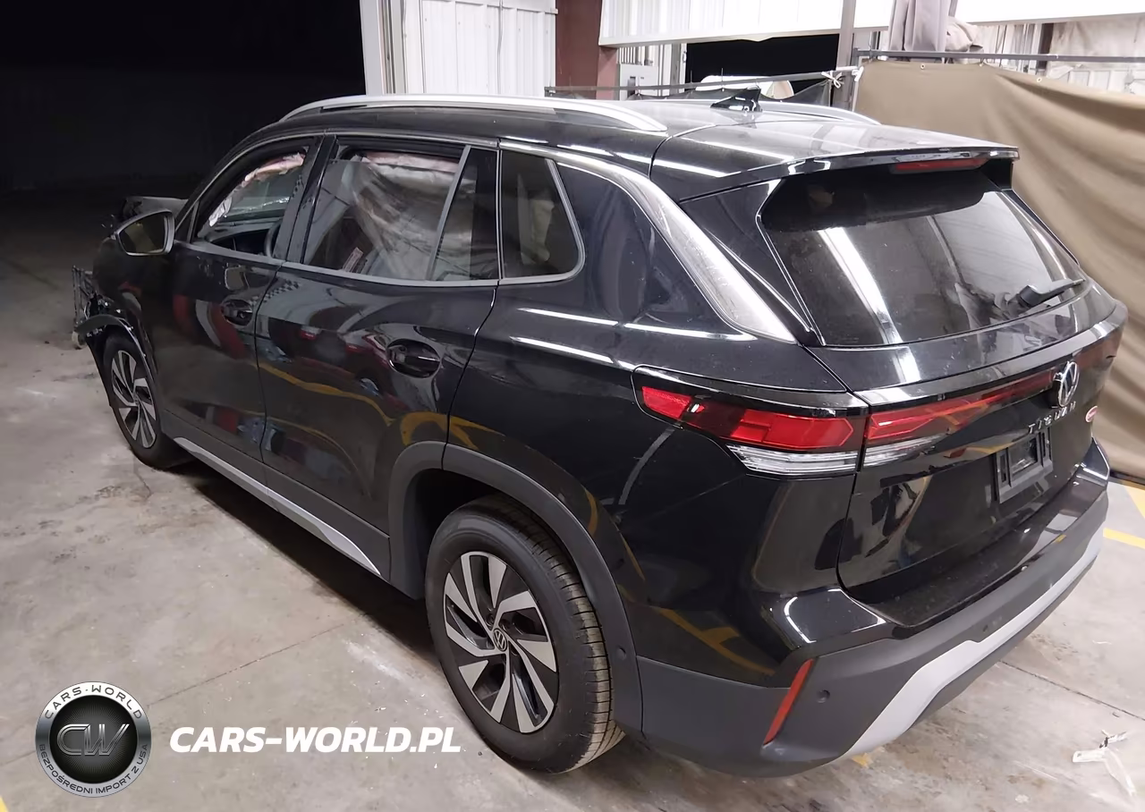 2025 Volkswagen Tiguan 2.0T S VIN:3VVCR7RM6SM066829 - 3