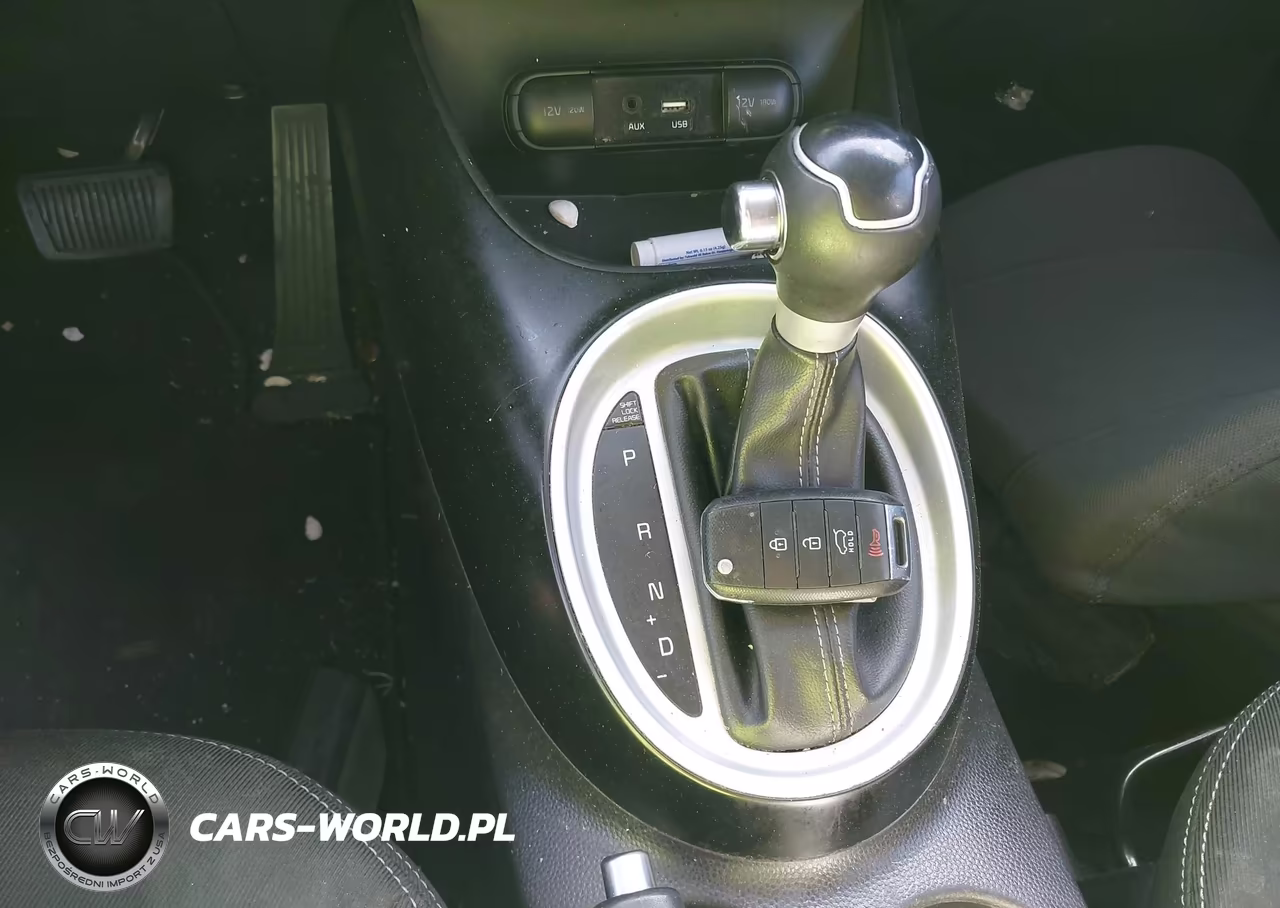 2019 Kia Soul + VIN:KNDJP3A57K7677584 - 11