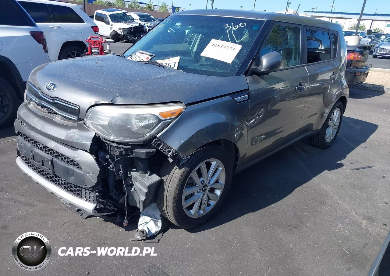 2019 Kia Soul + VIN:KNDJP3A57K7677584 - 2