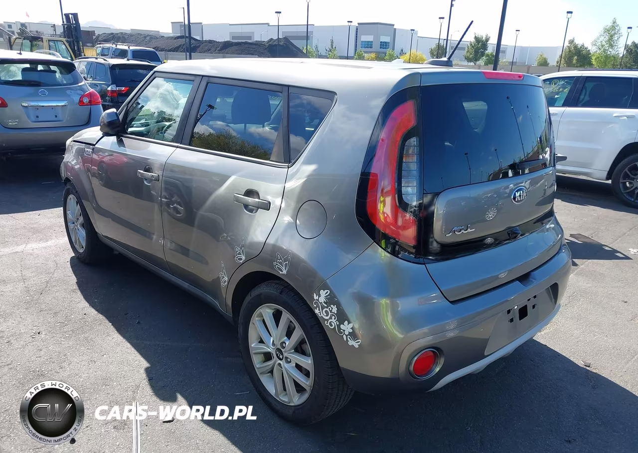 2019 Kia Soul + VIN:KNDJP3A57K7677584 - 3